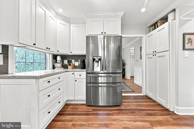 517 LINDLEY RD, Glenside, PA 19038