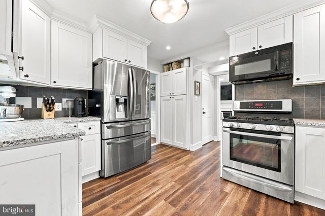 517 LINDLEY RD, Glenside, PA 19038