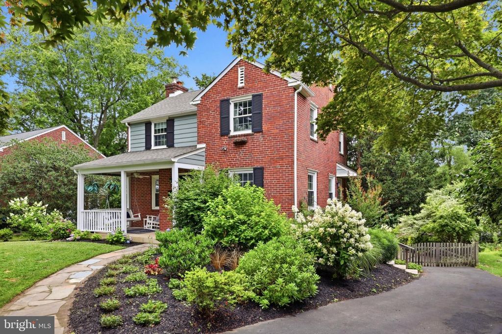 517 LINDLEY RD, Glenside, PA 19038