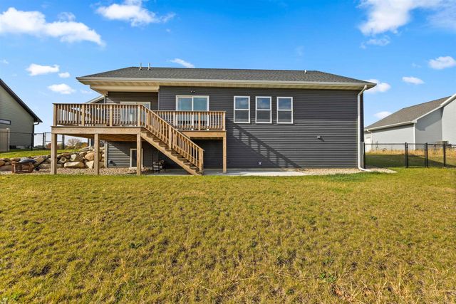 205 Pirate Street, Hudson, IA 50643