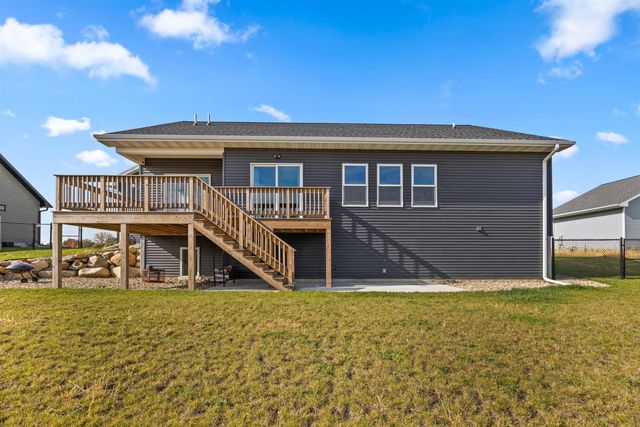 205 Pirate Street, Hudson, IA 50643