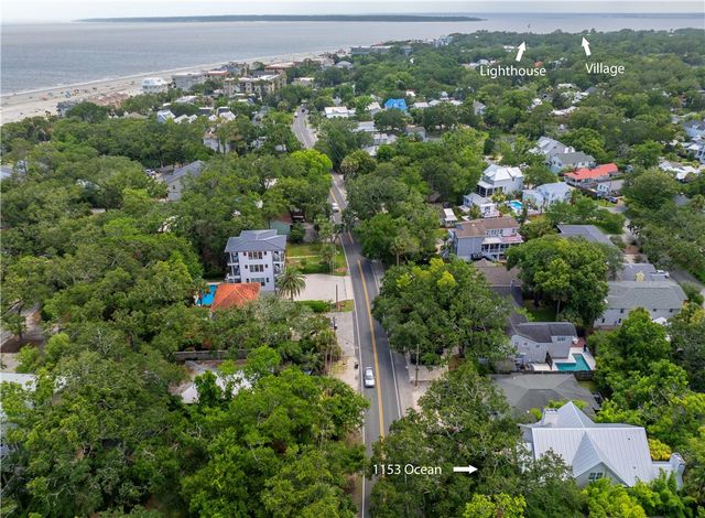 1153 Ocean Blvd, St Simons Island, GA 31522