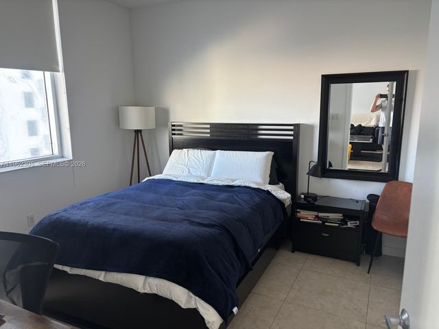 1050 Brickell Ave 2008, Miami, FL 33131