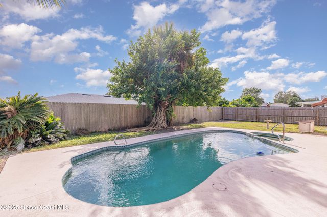 1931 Tallpalm Road, Melbourne, FL 32935