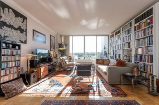 77 Pond Ave 1506, Brookline, MA 02445