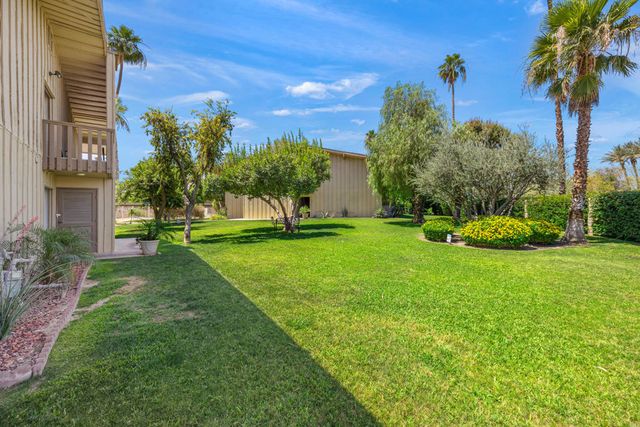 77835 California Drive C2, Palm Desert, CA 92211