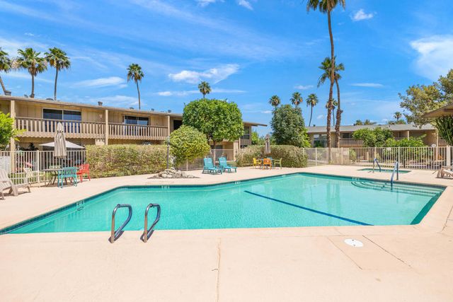 77835 California Drive C2, Palm Desert, CA 92211