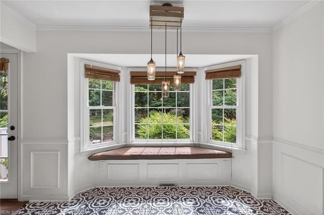 612 Old Dominion RD, Yorktown, VA 23692