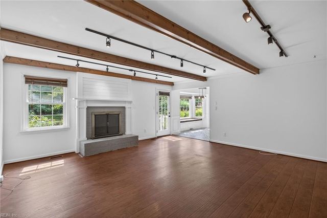 612 Old Dominion RD, Yorktown, VA 23692