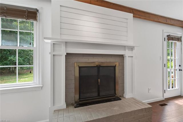 612 Old Dominion RD, Yorktown, VA 23692
