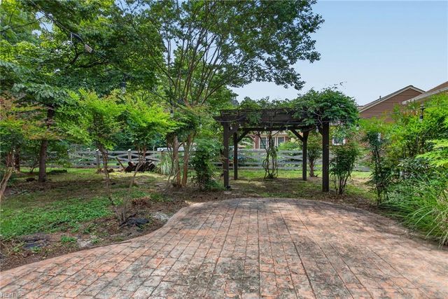 612 Old Dominion RD, Yorktown, VA 23692