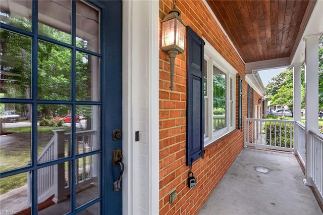 612 Old Dominion RD, Yorktown, VA 23692