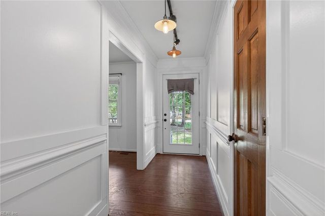 612 Old Dominion RD, Yorktown, VA 23692
