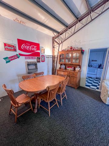 24480 County Road 255, Pittsburg, MO 65724