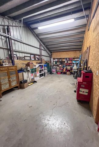 24480 County Road 255, Pittsburg, MO 65724