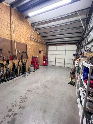 24480 County Road 255, Pittsburg, MO 65724