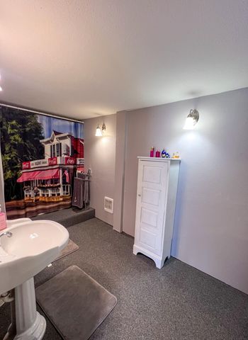 24480 County Road 255, Pittsburg, MO 65724