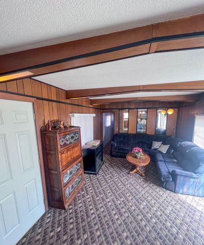 24480 County Road 255, Pittsburg, MO 65724