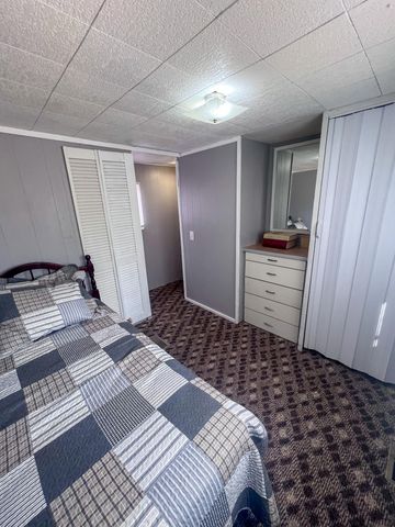 24480 County Road 255, Pittsburg, MO 65724