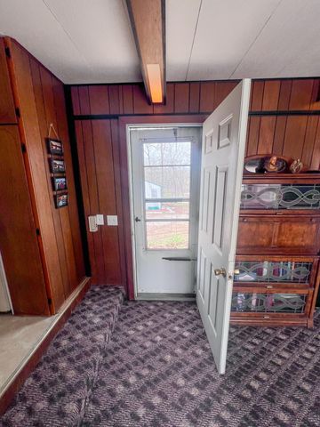 24480 County Road 255, Pittsburg, MO 65724