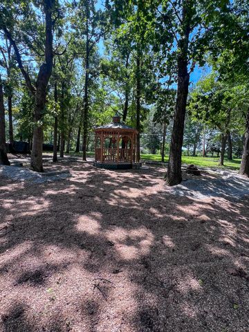 24480 County Road 255, Pittsburg, MO 65724