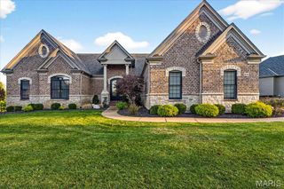 16906 Bottlebrush Court, Chesterfield, MO 63005