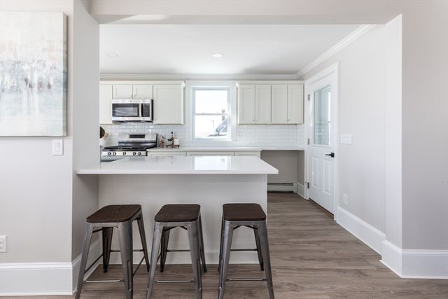 51 Harbor View Ave PH3, Winthrop, MA 02152