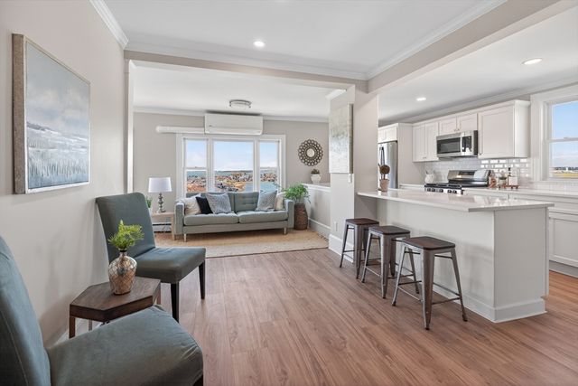 51 Harbor View Ave PH3, Winthrop, MA 02152