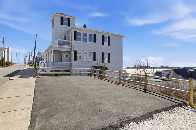 51 Harbor View Ave PH3, Winthrop, MA 02152