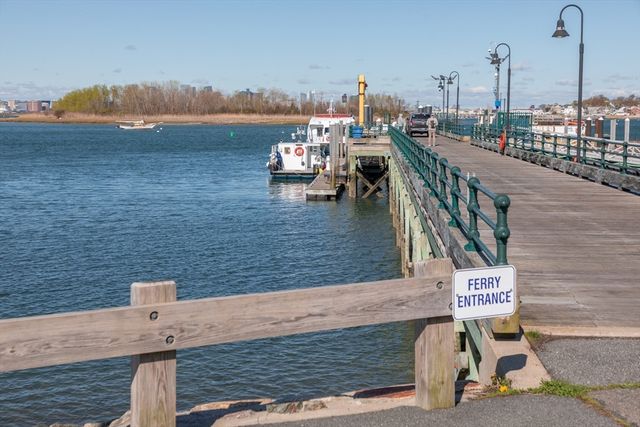 51 Harbor View Ave PH3, Winthrop, MA 02152