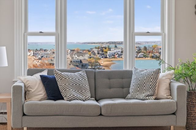 51 Harbor View Ave PH3, Winthrop, MA 02152