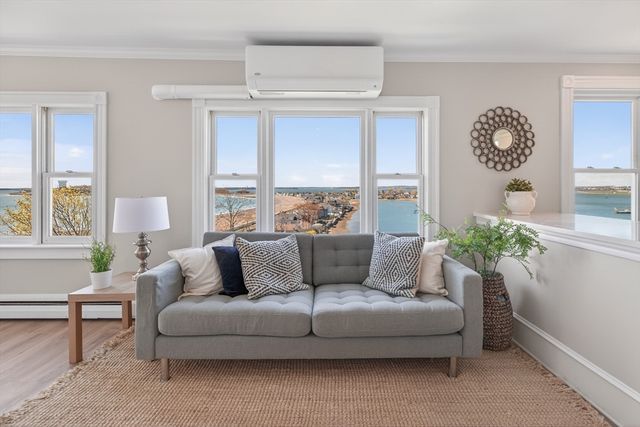 51 Harbor View Ave PH3, Winthrop, MA 02152