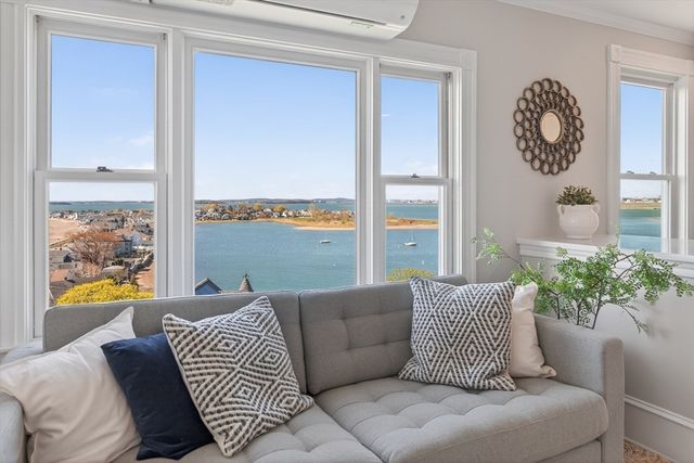 51 Harbor View Ave PH3, Winthrop, MA 02152