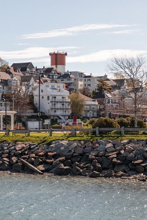 51 Harbor View Ave PH3, Winthrop, MA 02152