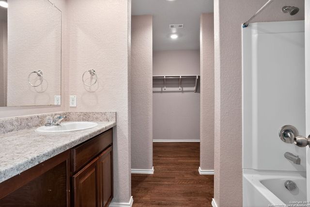 12928 Cicely Ct, St Hedwig, TX 78152