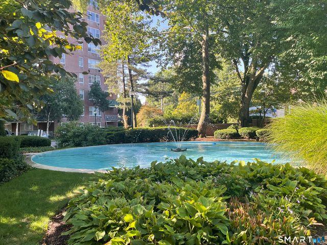 91 Strawberry Hill Avenue 424, Stamford, CT 06902