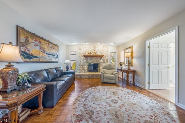 29 Candace Ln, Chatham Twp., NJ 07928