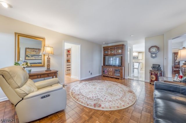 29 Candace Ln, Chatham Twp., NJ 07928