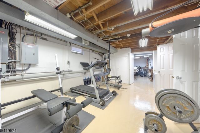 29 Candace Ln, Chatham Twp., NJ 07928