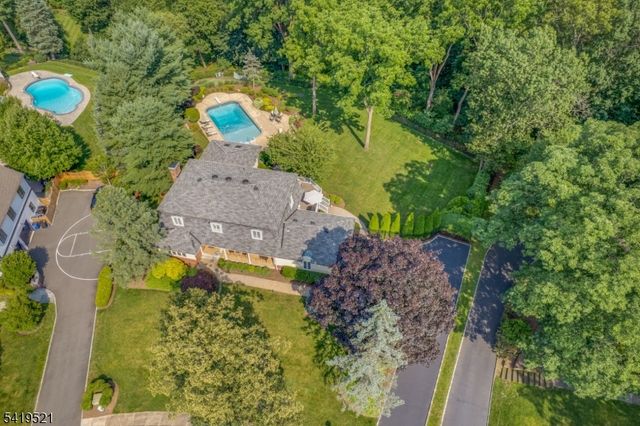 29 Candace Ln, Chatham Twp., NJ 07928