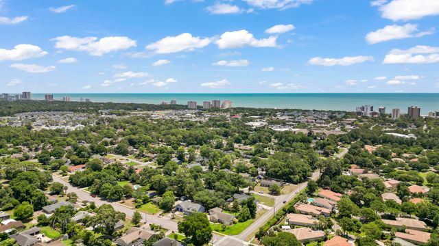 7600 Driftwood Dr., Myrtle Beach, SC 29572