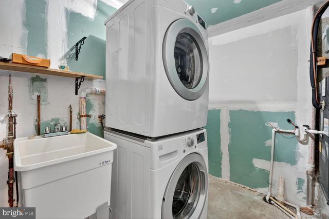 1604 10TH ST S, Arlington, VA 22204