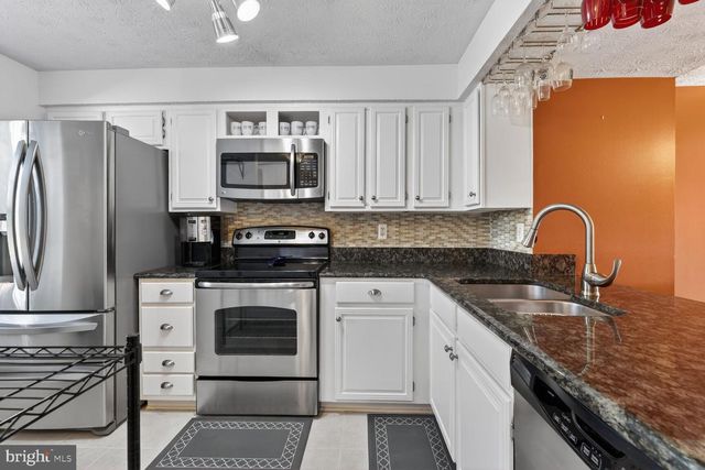 1604 10TH ST S, Arlington, VA 22204