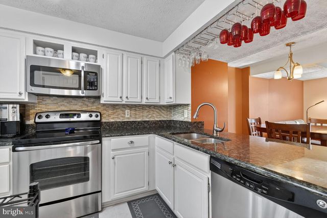 1604 10TH ST S, Arlington, VA 22204