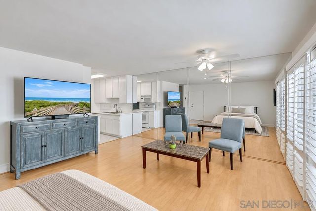 1855 Diamond St 220, San Diego, CA 92109
