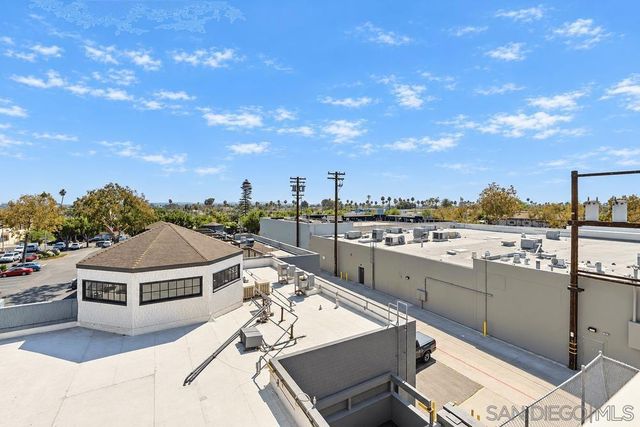 1855 Diamond St 220, San Diego, CA 92109