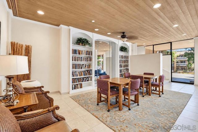 1855 Diamond St 220, San Diego, CA 92109