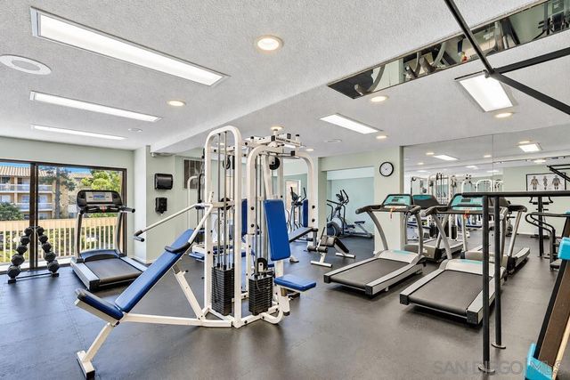 1855 Diamond St 220, San Diego, CA 92109