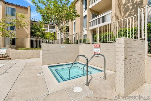 1855 Diamond St 220, San Diego, CA 92109