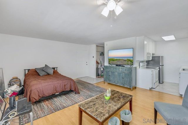 1855 Diamond St 220, San Diego, CA 92109